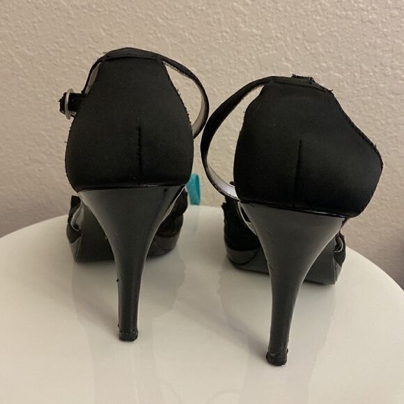 š UnlistedāAāKENNETHāCOLEĀ BLACKāHEELSāš - Picture 4 of 7